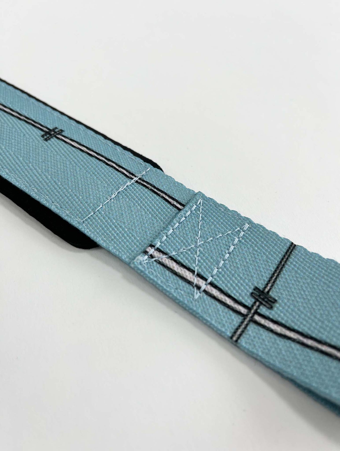 Anime lifting straps inspired by Mahito from Jujutsu Kaisen. Anime jjk lifting gear for the gym. Details
