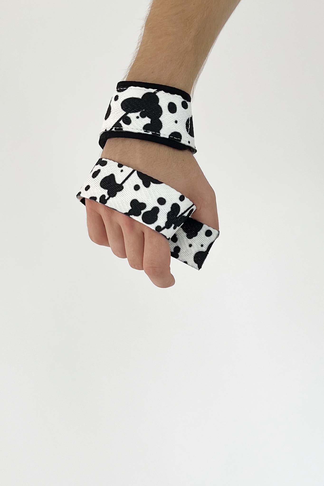 Anime lifting straps inspired by Nanami Kento from Jujutsu Kaisen. Anime jjk lifting gear for the gym