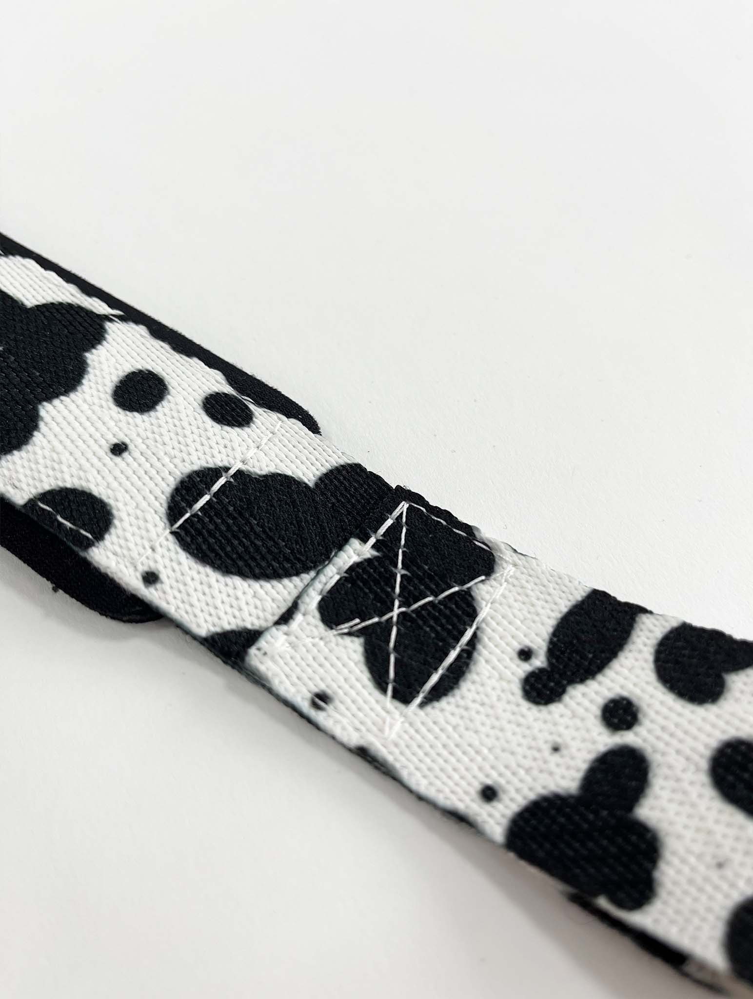 Anime lifting straps inspired by Nanami Kento from Jujutsu Kaisen. Anime jjk lifting gear for the gym. Details