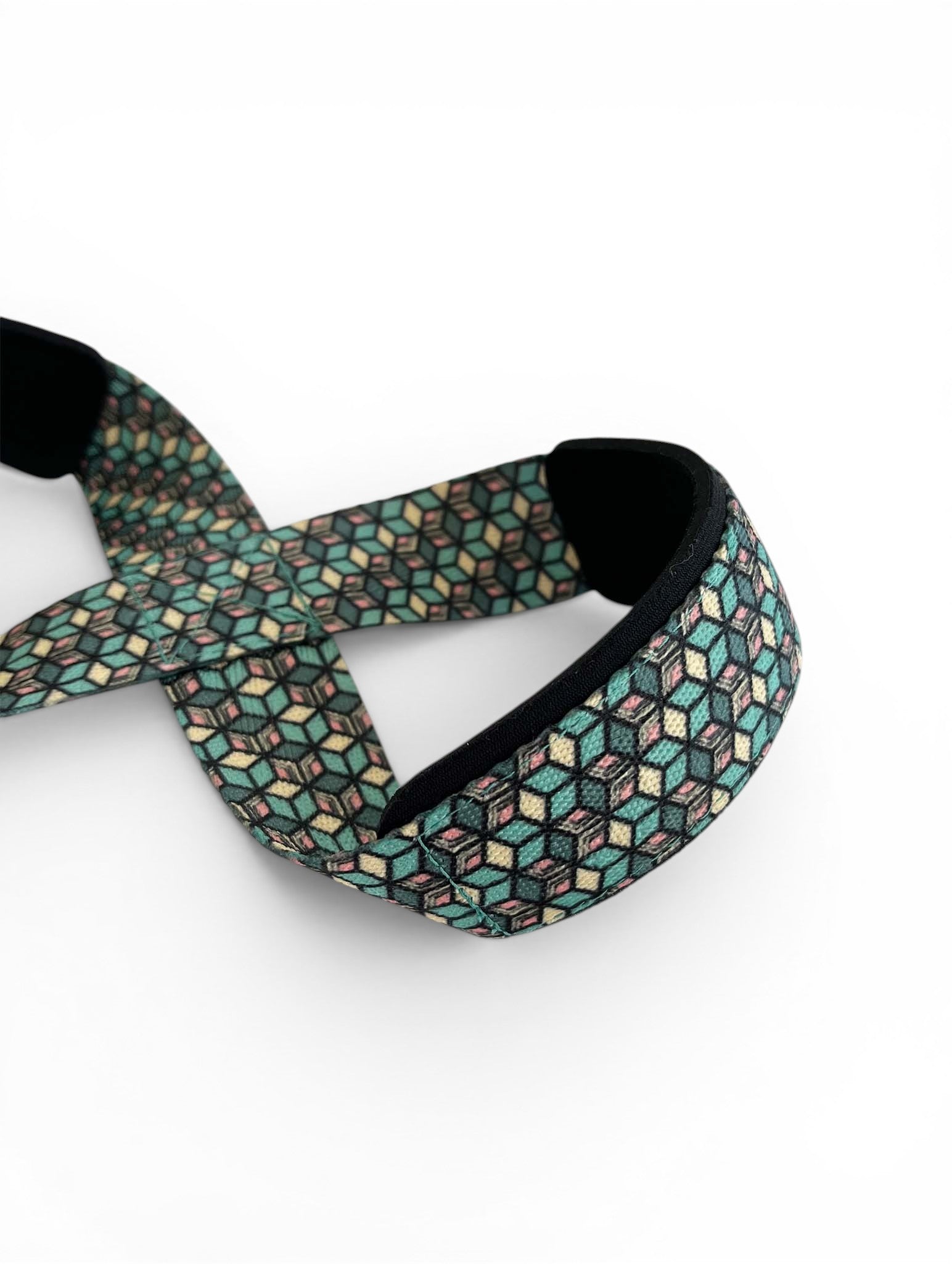 Anime 8 figure lifting straps inspired by Tomioka from Demon Slayer. Anime lifting gear for the gym
