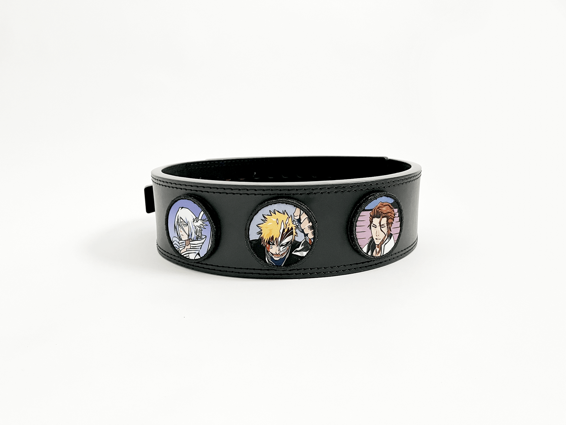 
An anime powerlifting belt, 13mm thick and 4 inch wide. Featuring 4 embroidery patches inspired by Bleach. First patch is Rukia, second is Ichigo, third is featuring Aizen. The photo is back view of the belt.