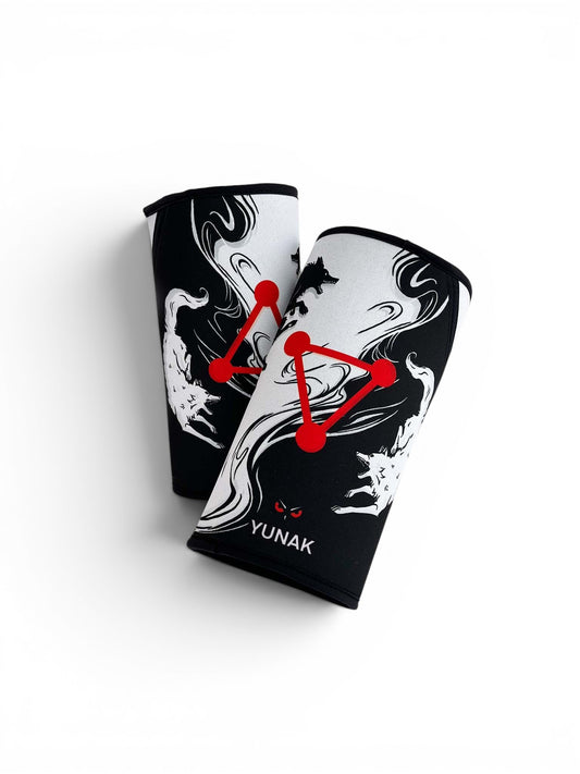 7mm thick knee sleeves inspired by Megumi from Jujutsu Kaisen. Anime knee sleeves for the gym with jjk shikigami anime design for weightlifting