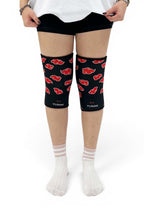7mm thick knee sleeves inspired by Akatsuki from Naruto. Anime knee sleeves for the gym with Akatsuki anime design for weightlifting