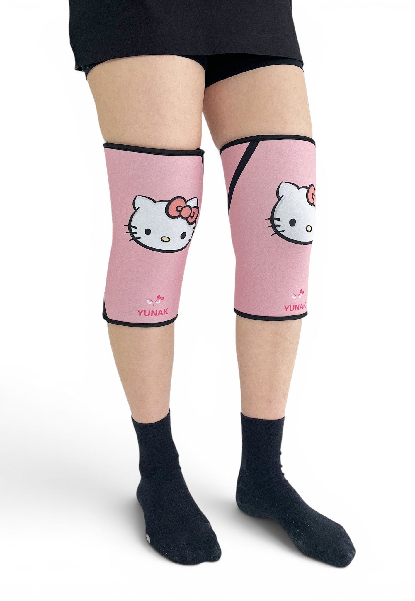 7mm thick knee sleeves inspired by Hello Kitty from Sanrio. Anime knee sleeves for the gym with Hello Kitty anime design for weightlifting. Shot from the side