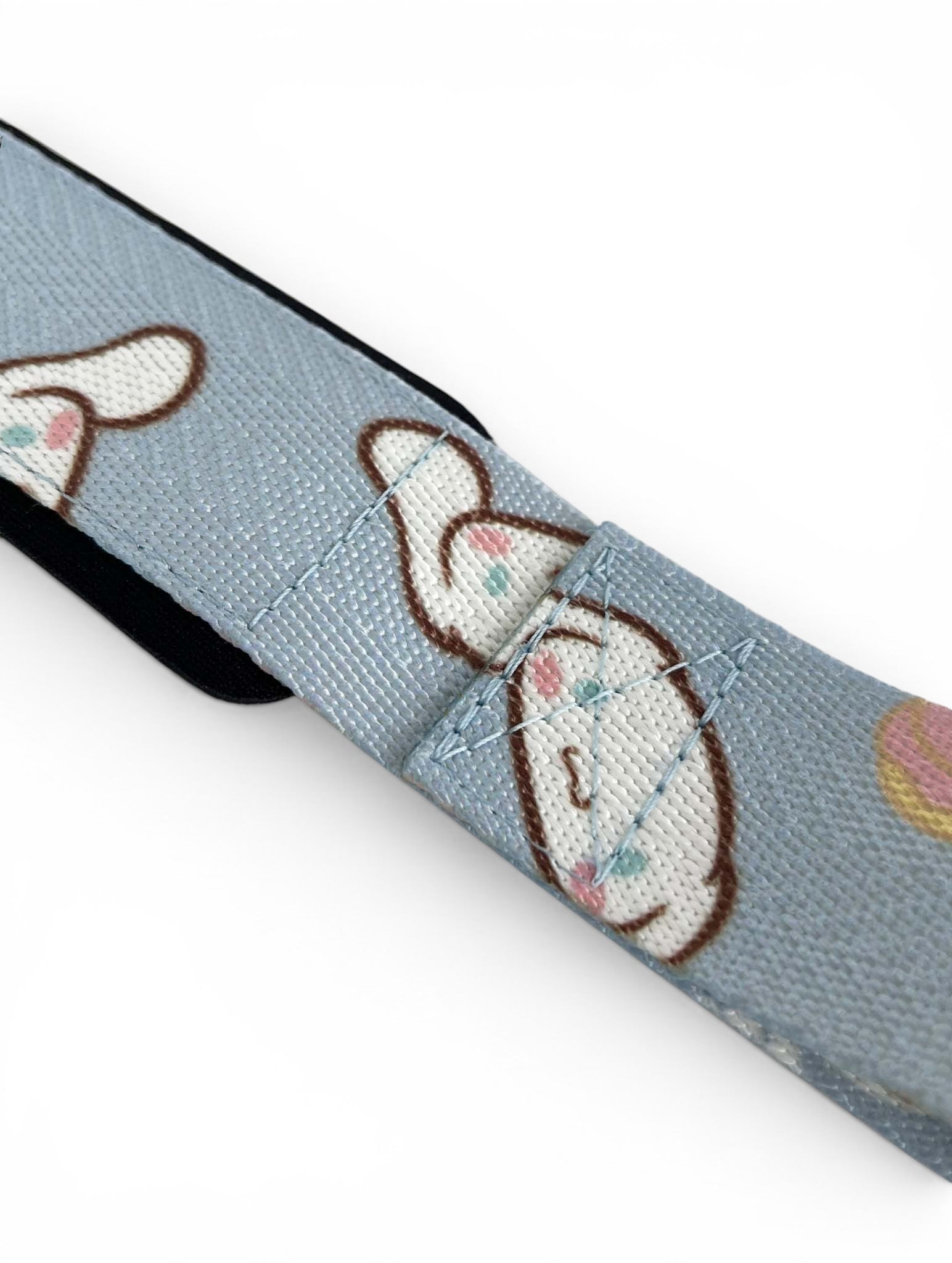 Anime lifting straps inspired by Cinnamoroll from Sanrio. Anime lifting gear for the gym. Details shot