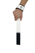 Anime lifting straps inspired by Kenpachi Zaraki from Bleach. Anime lifting gear for the gym