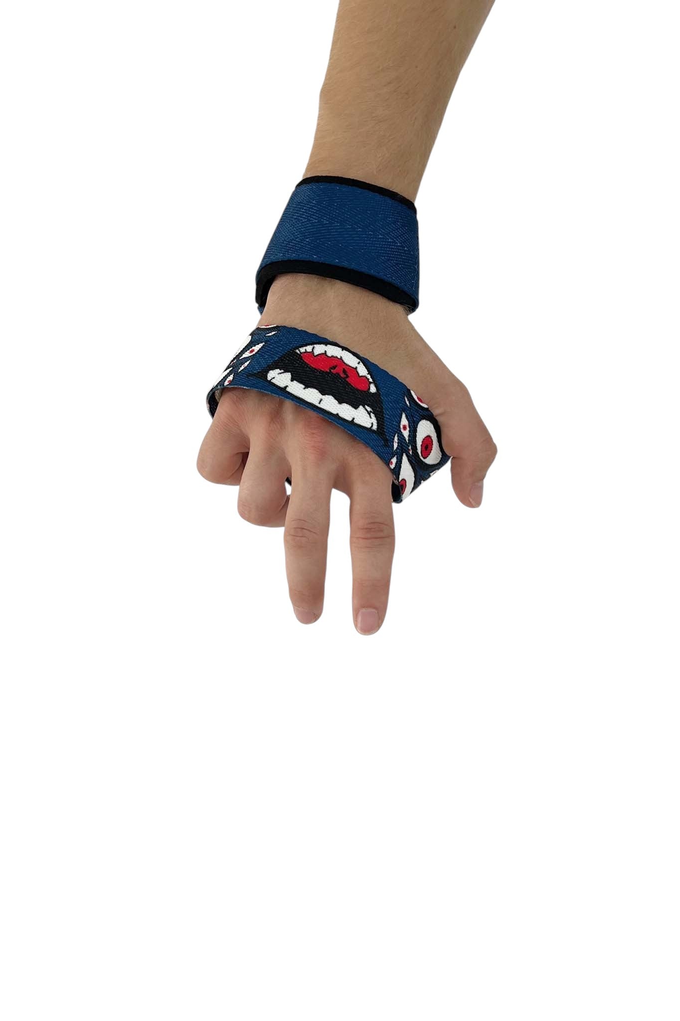 Anime lifting straps inspired by Sukuna from Jujutsu Kaisen. Anime lifting gear for the gym