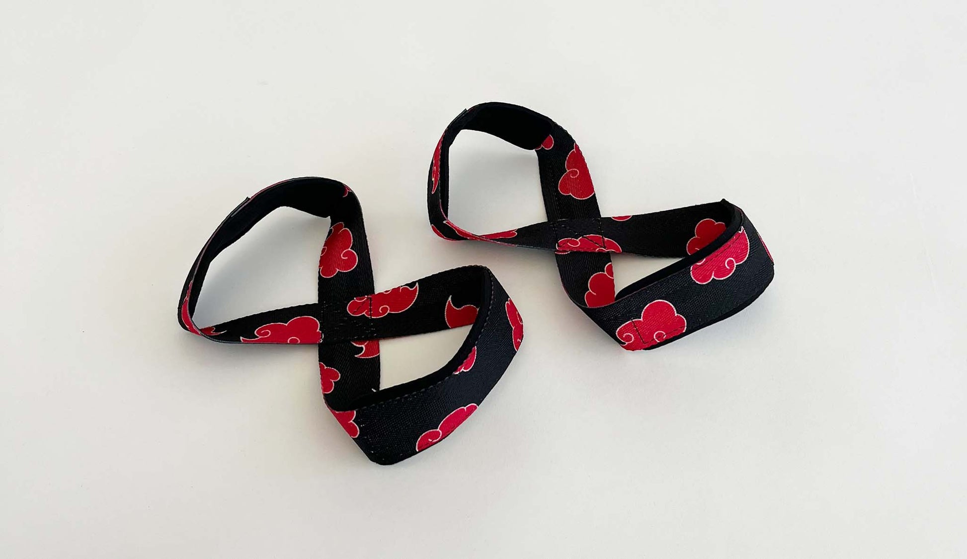 Anime 8 figure lifting straps inspired by Akatsuki from Naruto. Anime lifting gear for the gym