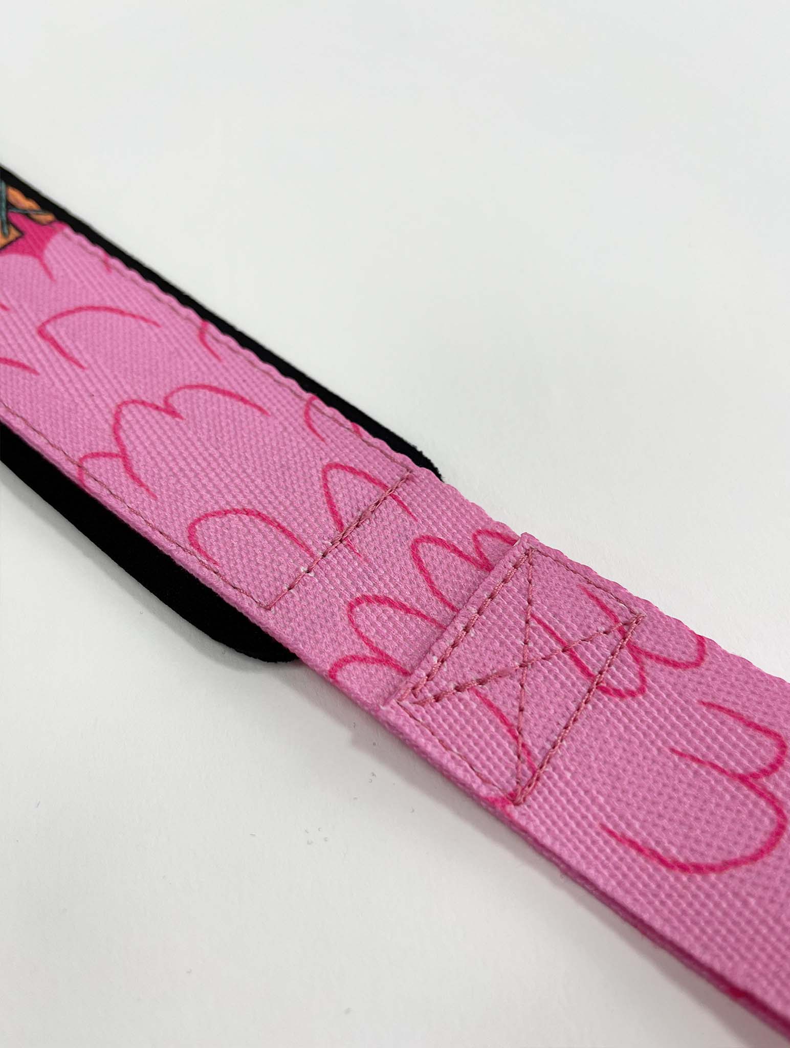 Anime lifting straps inspired by Doflamingo from One Piece. Anime lifting gear for the gym. Details