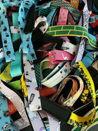 A mystery bundle containing one random pair of lifting straps with anime inspired design. Picture shows a number of the anime lifting straps that can be inside the package