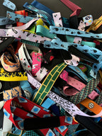 A mystery bundle containing one random pair of lifting straps with anime inspired design. Picture shows a number of the anime lifting straps that can be inside the package